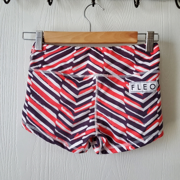 FLEO Chop it Chevron Short